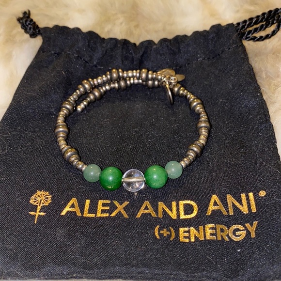 Alex and Ani (+) Energy beaded bracelet In shades of green NWOT - Picture 4 of 6